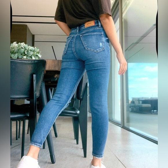 Stradivarius Mid-Wash Skinny Jeans - Picture 1 of 6